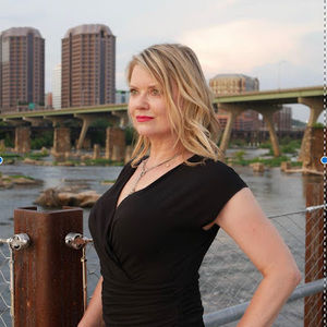 Meet your Posher, Janine